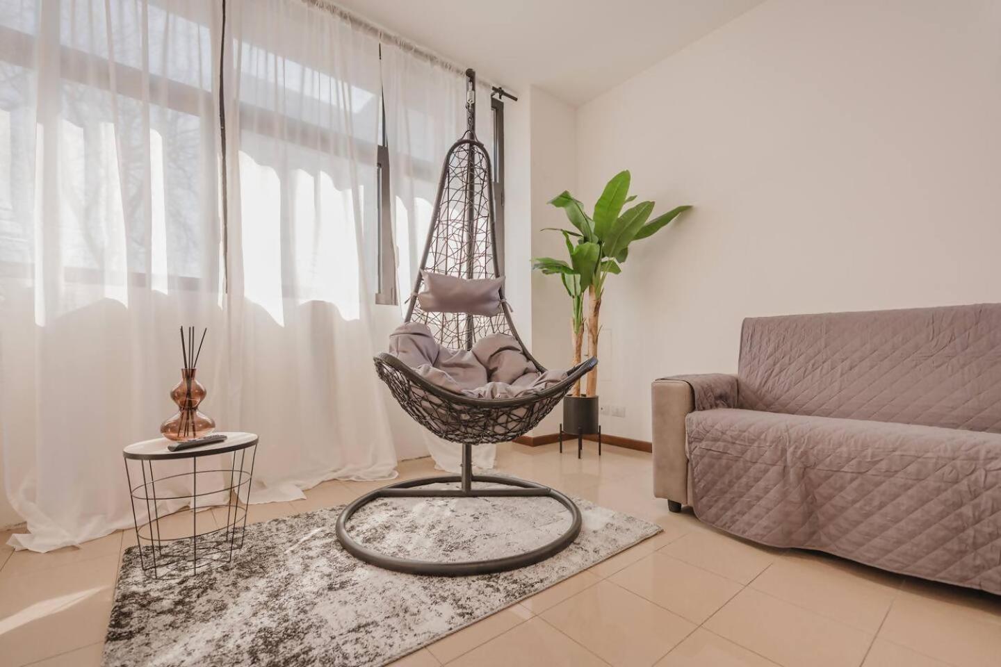 Unico 8 -alloggio A 450mt Dalla Stazione Apartment